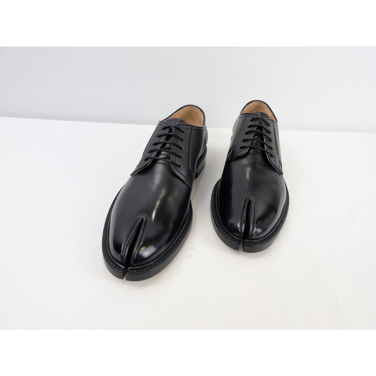 Maison Margiela o1rshd1 Q:4 / Classic Tabi Derby Shoe Boots in Black Size US 11 / EU 44 - 8 Thumbnail