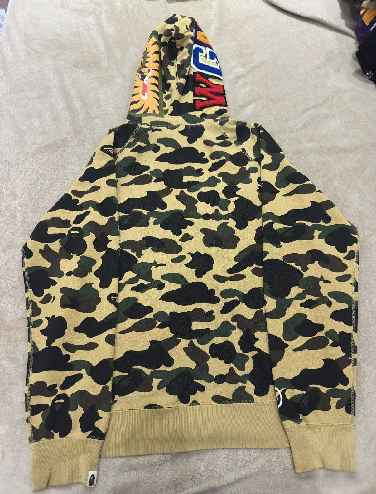 Bape BAPE Shark Head Color Block Camo Jacket K5 Size US XL / EU 56 / 4 - 2 Thumbnail