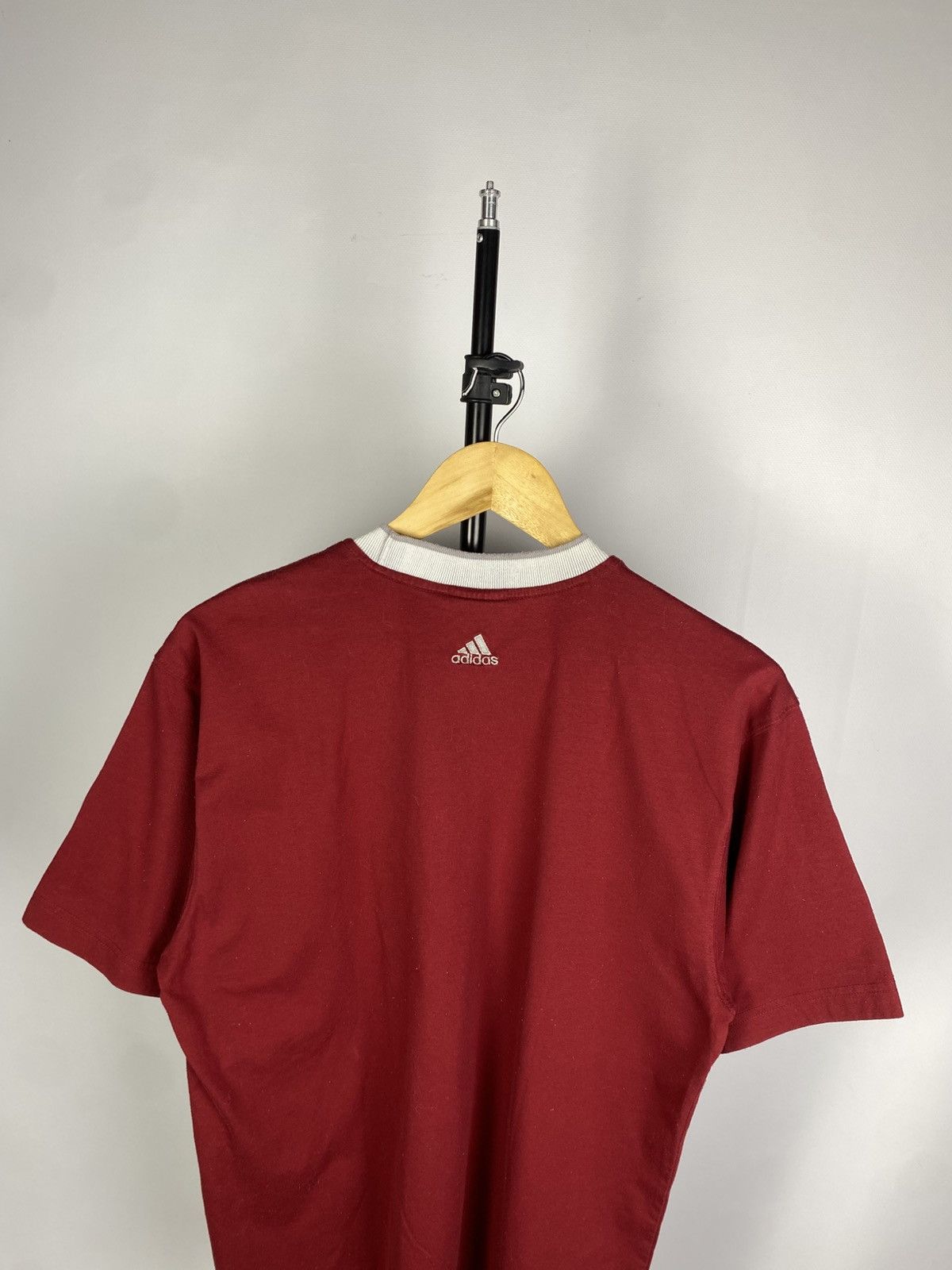 Adidas × Vintage Vintage 90s AAC Adidas Logo Embroidered Red T Shirt Size US M / EU 48-50 / 2 - 6 Thumbnail