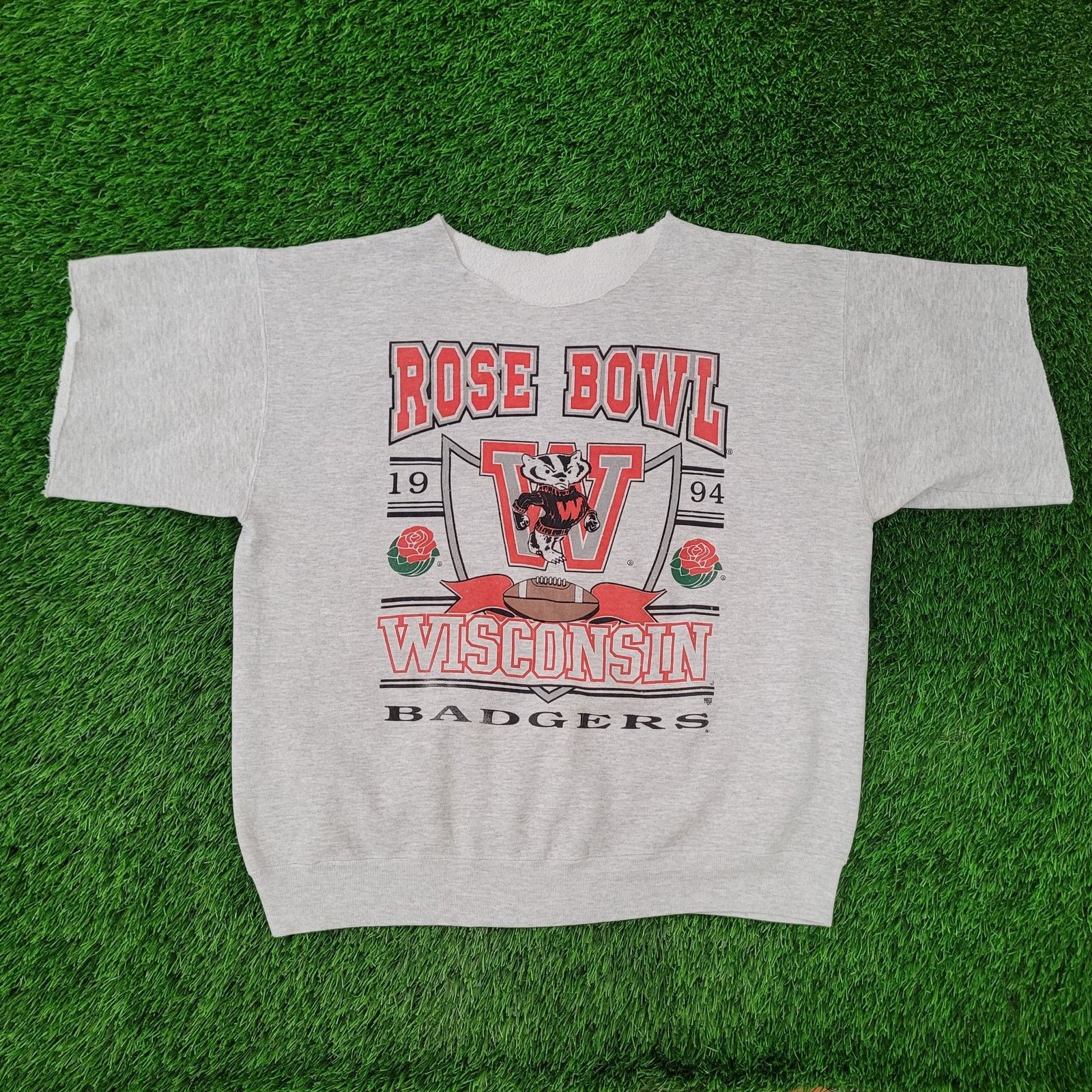Vintage VTG Wisconsin Badgers Rose-Bowl Short-Sleeve Sweatshirt XL Size US XL / EU 56 / 4 - 1 Thumbnail