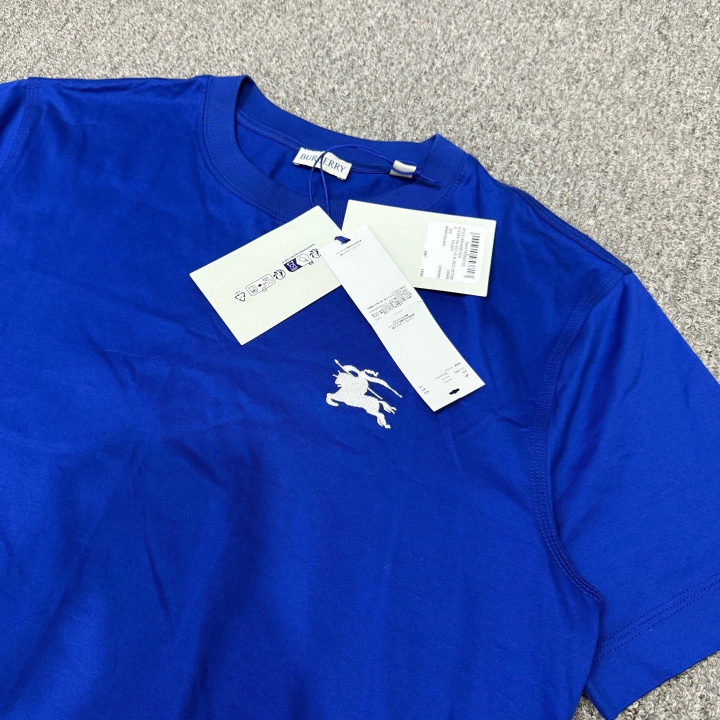 Burberry Burberry Blue Knight Logo Short-Sleeve Size US M / EU 48-50 / 2 - 3 Thumbnail