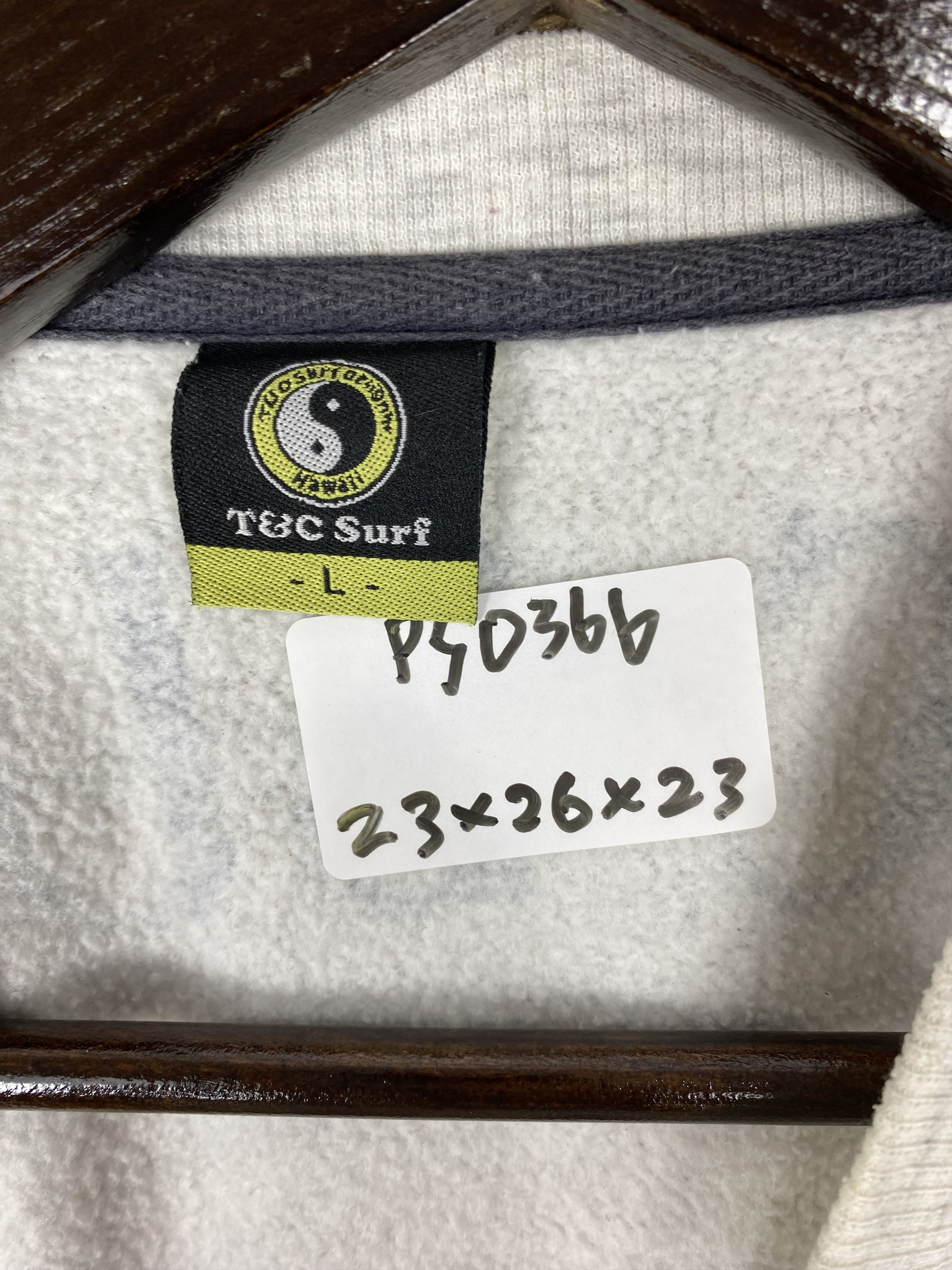 Designer Vintage T&C Surf Design Hawaii Sweatshirts PS0366 Size US L / EU 52-54 / 3 - 9 Thumbnail