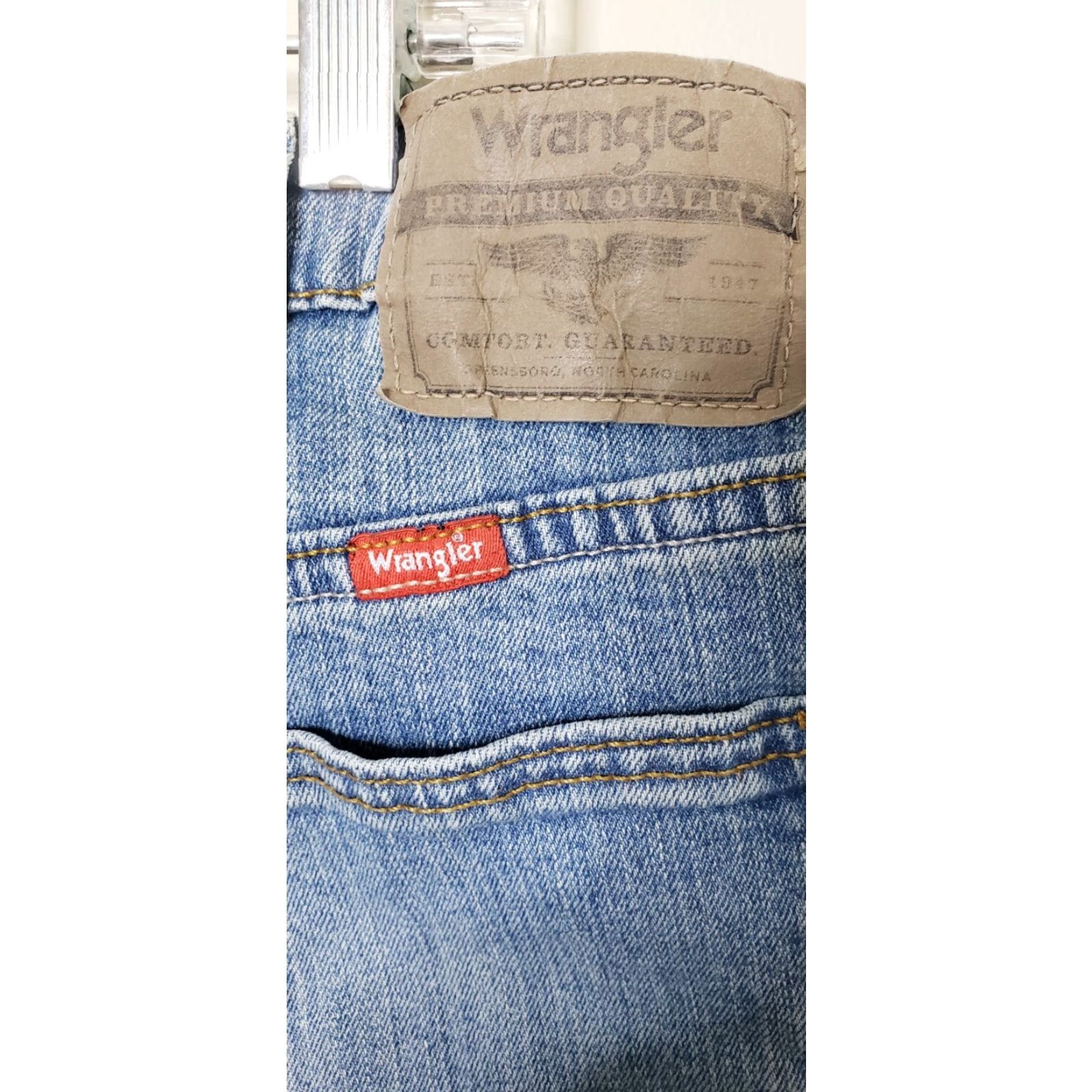 Wrangler WRANGLER Relaxed Fit Men's Blue Denim Jeans Size 42 x 32 97FXWBD Size US 42 / EU 58 - 7 Thumbnail