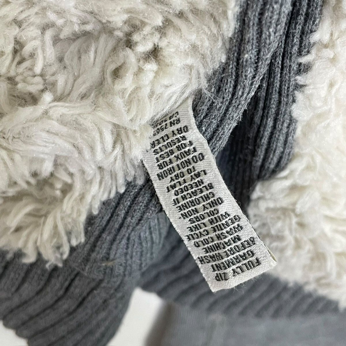Abercrombie & Fitch Vintage Abercrombie Faux Fur Patchwork Hoodie - Size S Size US S / EU 44-46 / 1 - 11 Thumbnail