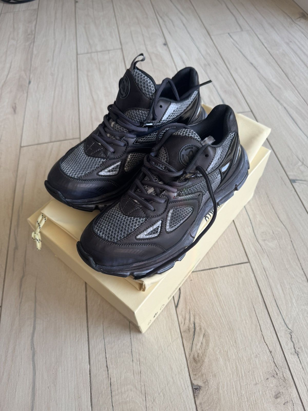 Axel Arigato DS! Axel Arigato Marathon Dip-Dye Low Top Leather Sneakers Size US 10 / EU 43 - 8 Thumbnail