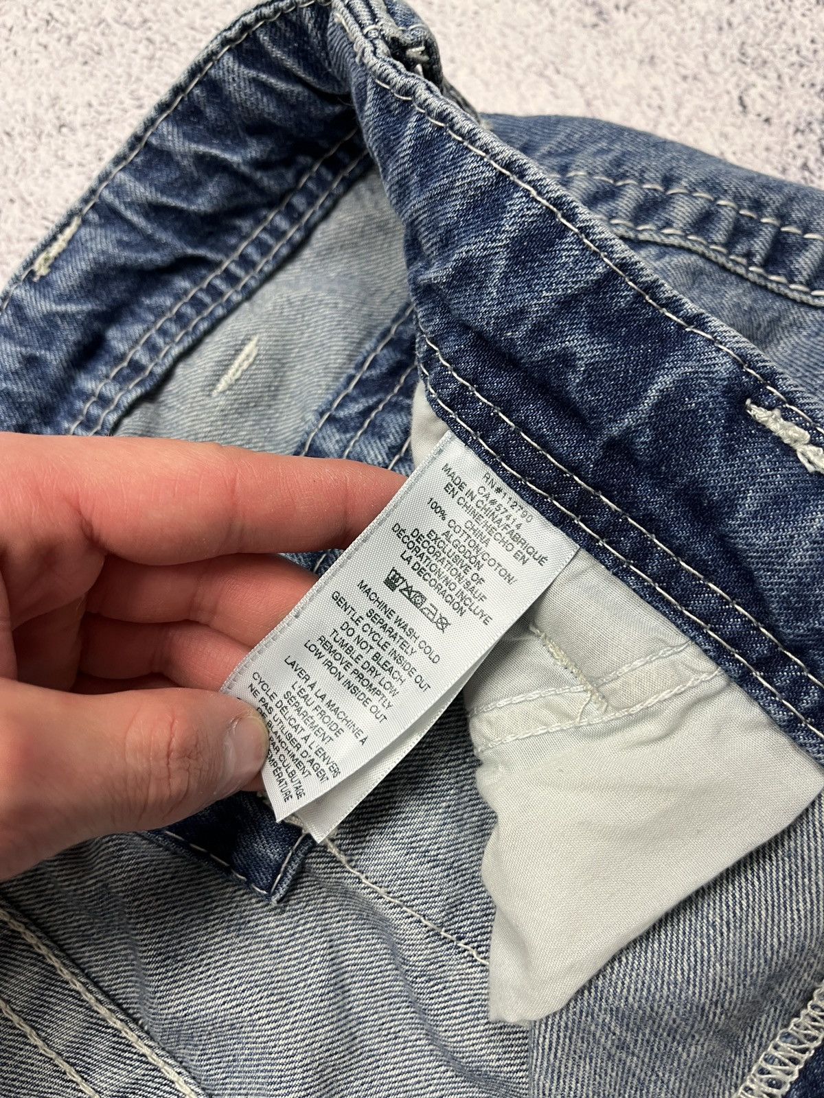 True Religion Crazy Y2K True Religion Baggy Denim Cargo Shorts Sk8 Hype Size US 34 / EU 50 - 7 Thumbnail