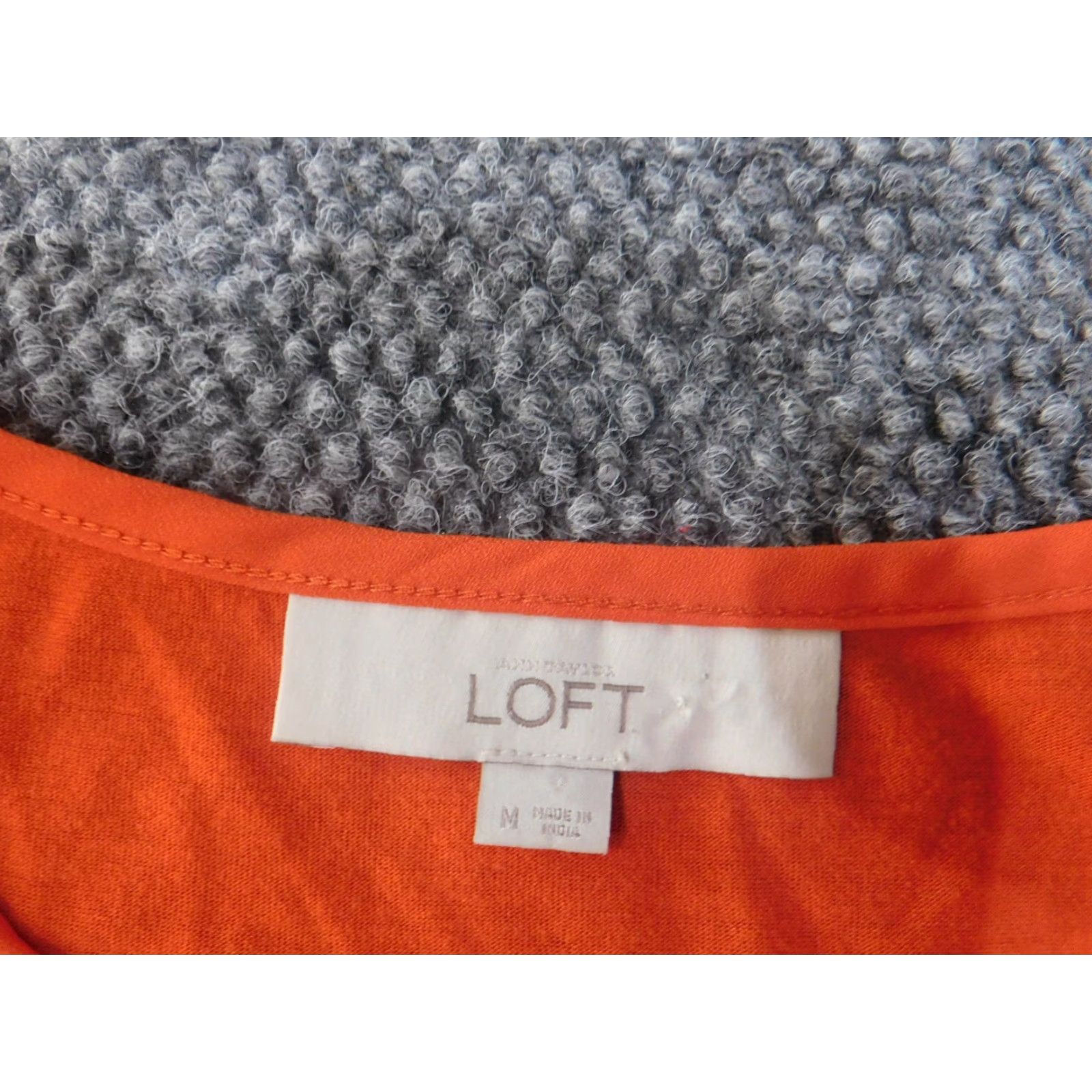 Ann Taylor Loft Blouse M Orange Rayon Woven Short Sleeve Round Neck Casual Womens Regular Size M Loft Brand Ann Taylor Loft Size M / US 6-8 / IT 42-44 - 4 Thumbnail