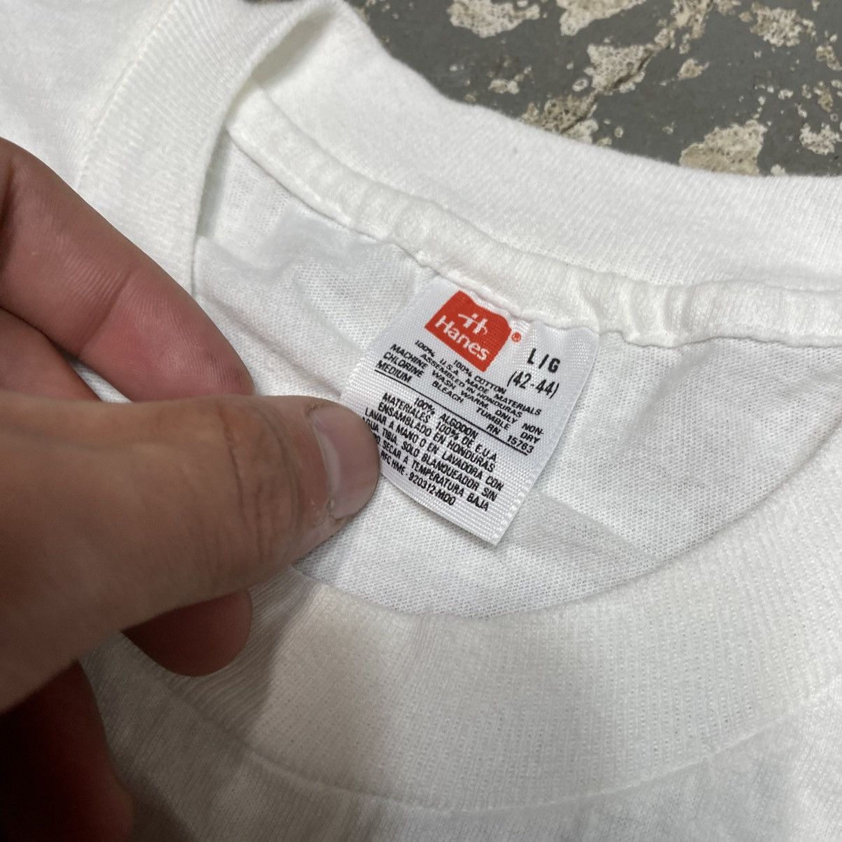 Vintage Vintage Hanes White Blank 90s Single Stitch Tshirt Size US L / EU 52-54 / 3 - 3 Thumbnail