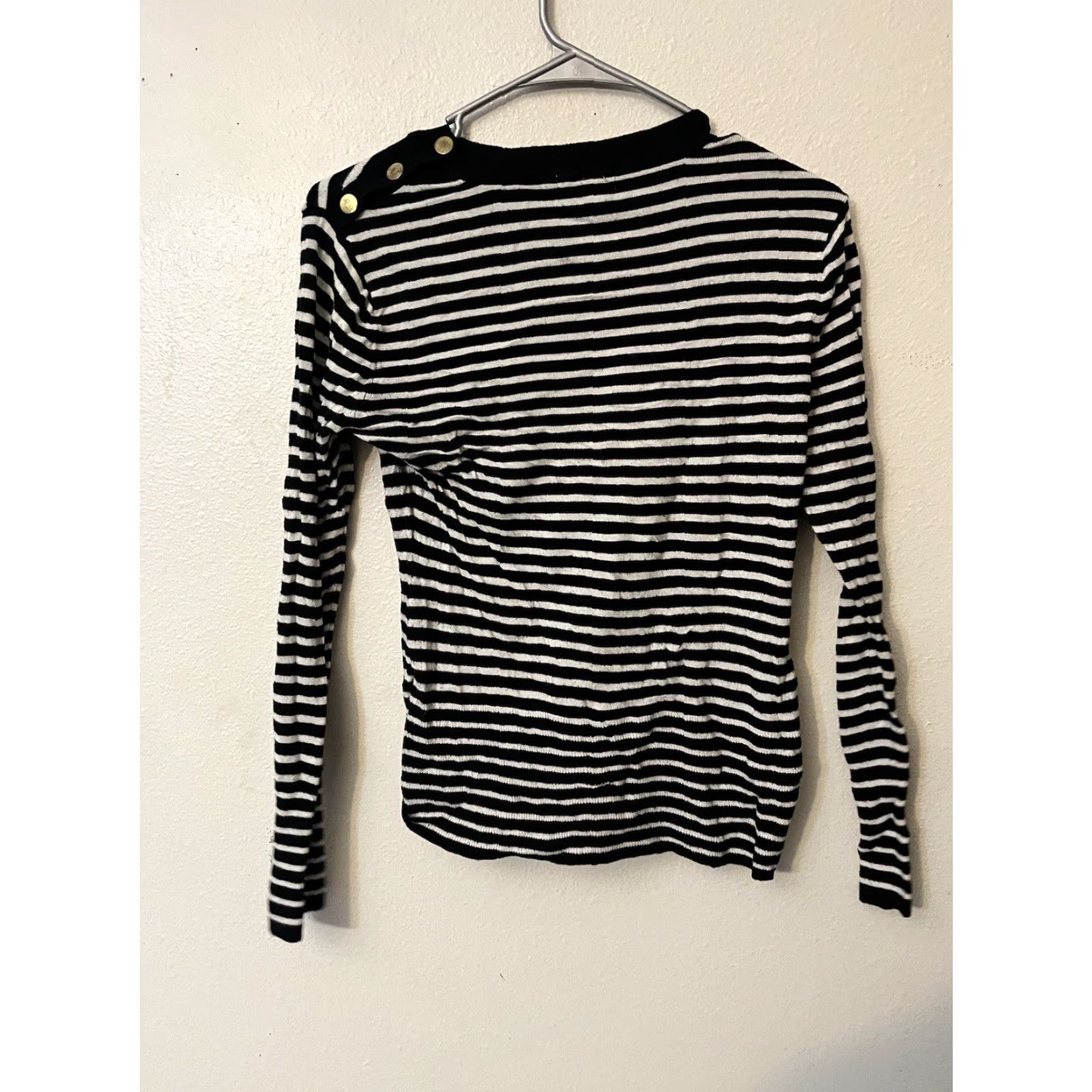 H&M H&M Sweater Womens Size M Black White Stripe Knit Crew Neck Button Accents Pullover Casual Workwear Fall Winter Size M / US 6-8 / IT 42-44 - 3 Thumbnail