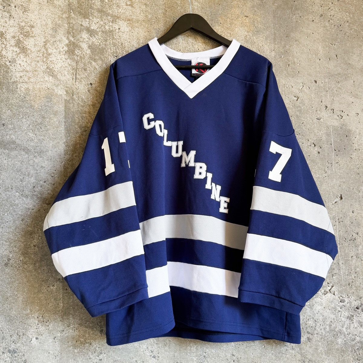 Vintage Vintage 90s Columbine High School ‘17’ Hockey Jersey Size US XL / EU 56 / 4 - 1 Thumbnail