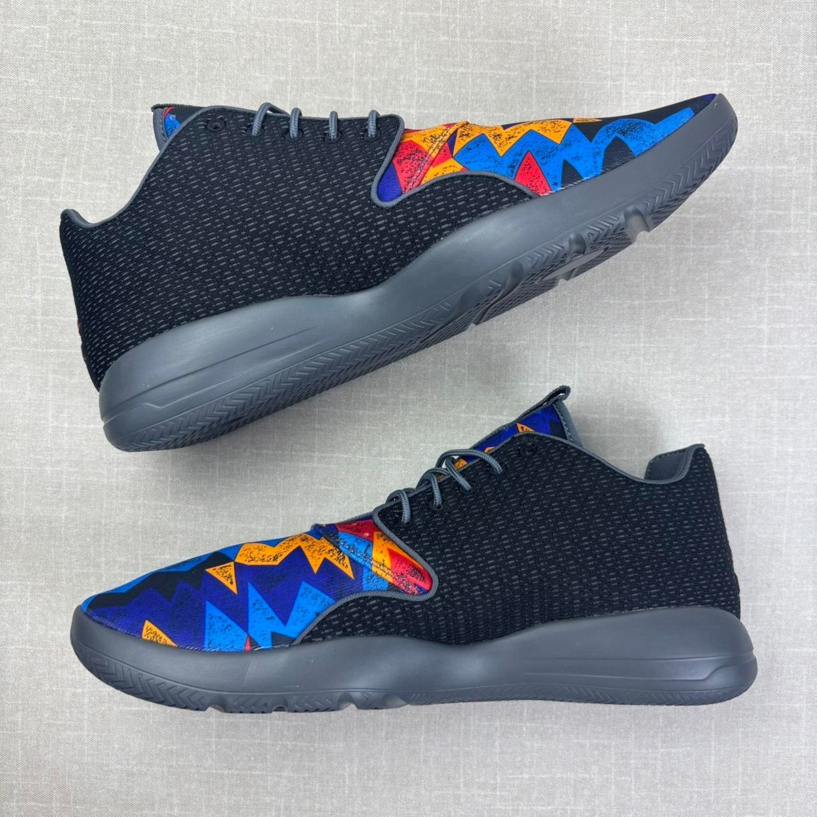 Jordan Brand 🐞 Jordan Eclipse “Black University Red” 13M Size US 13 / EU 46 - 4 Thumbnail