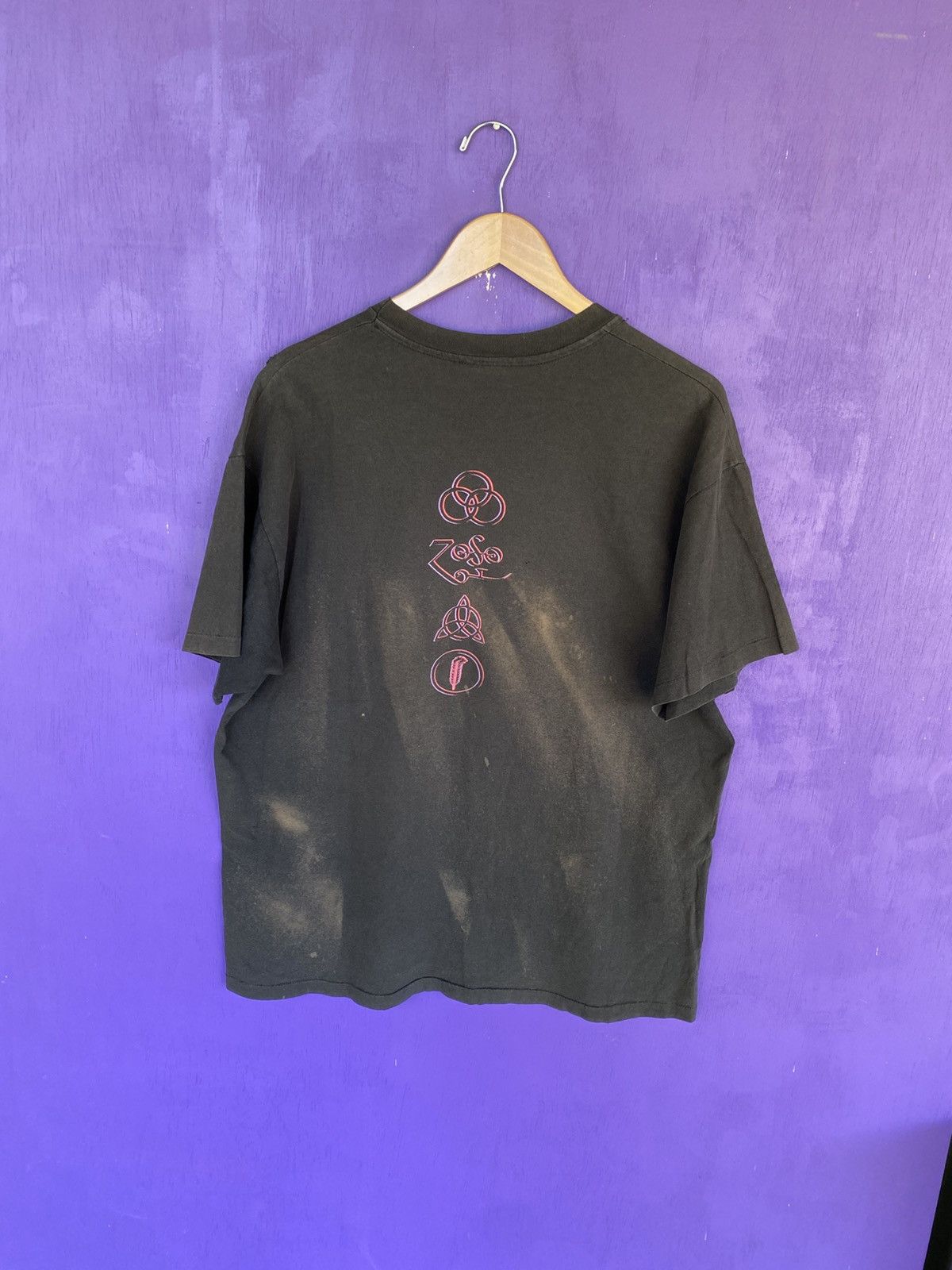 Band Tees Vintage 1994 Led Zeppelin blimp faded t-shirt Size US XL / EU 56 / 4 - 2 Thumbnail