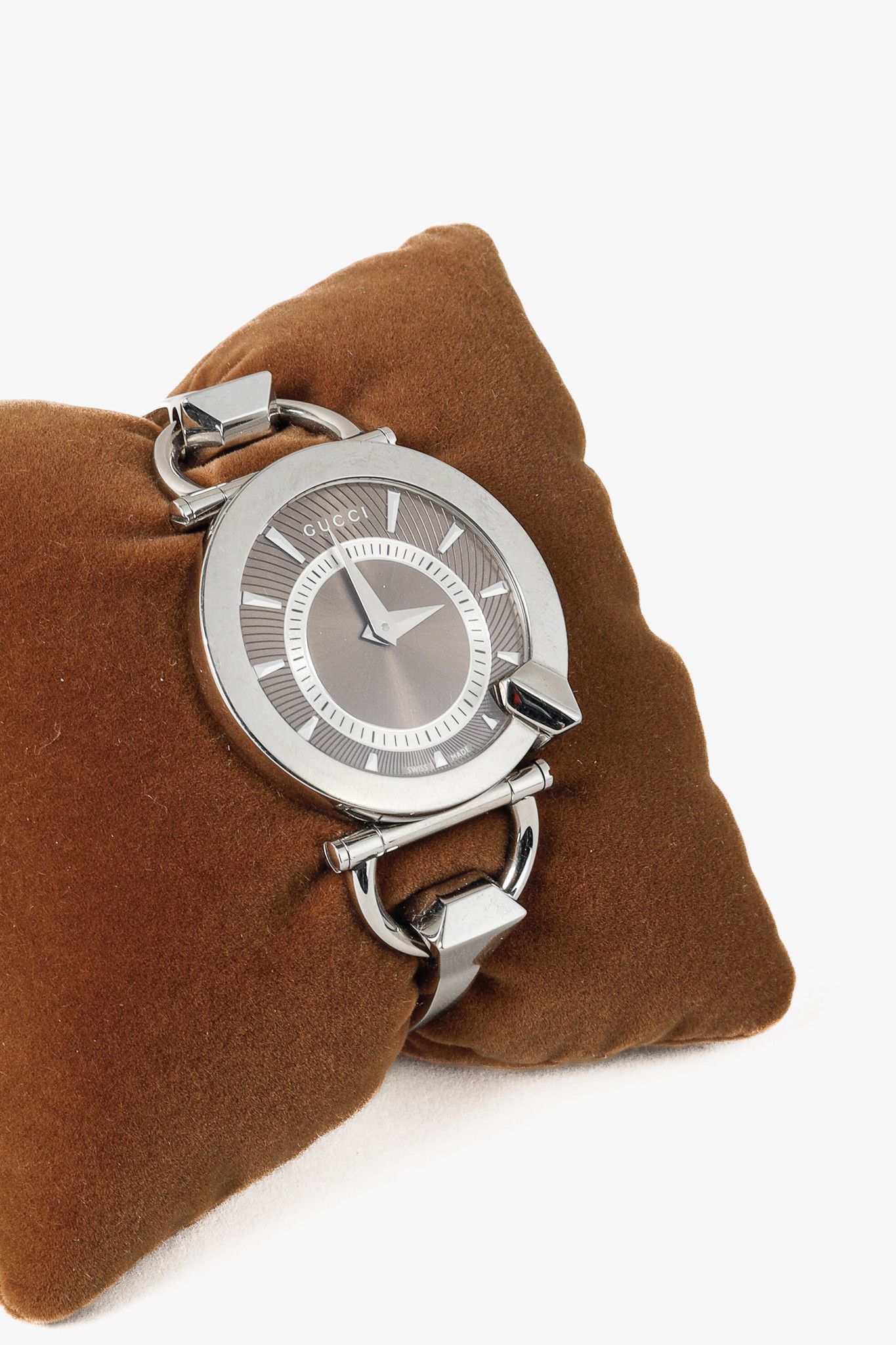 Gucci Gucci Chiodo Silver-Tone Stainless Steel Watch Size ONE SIZE - 1 Thumbnail