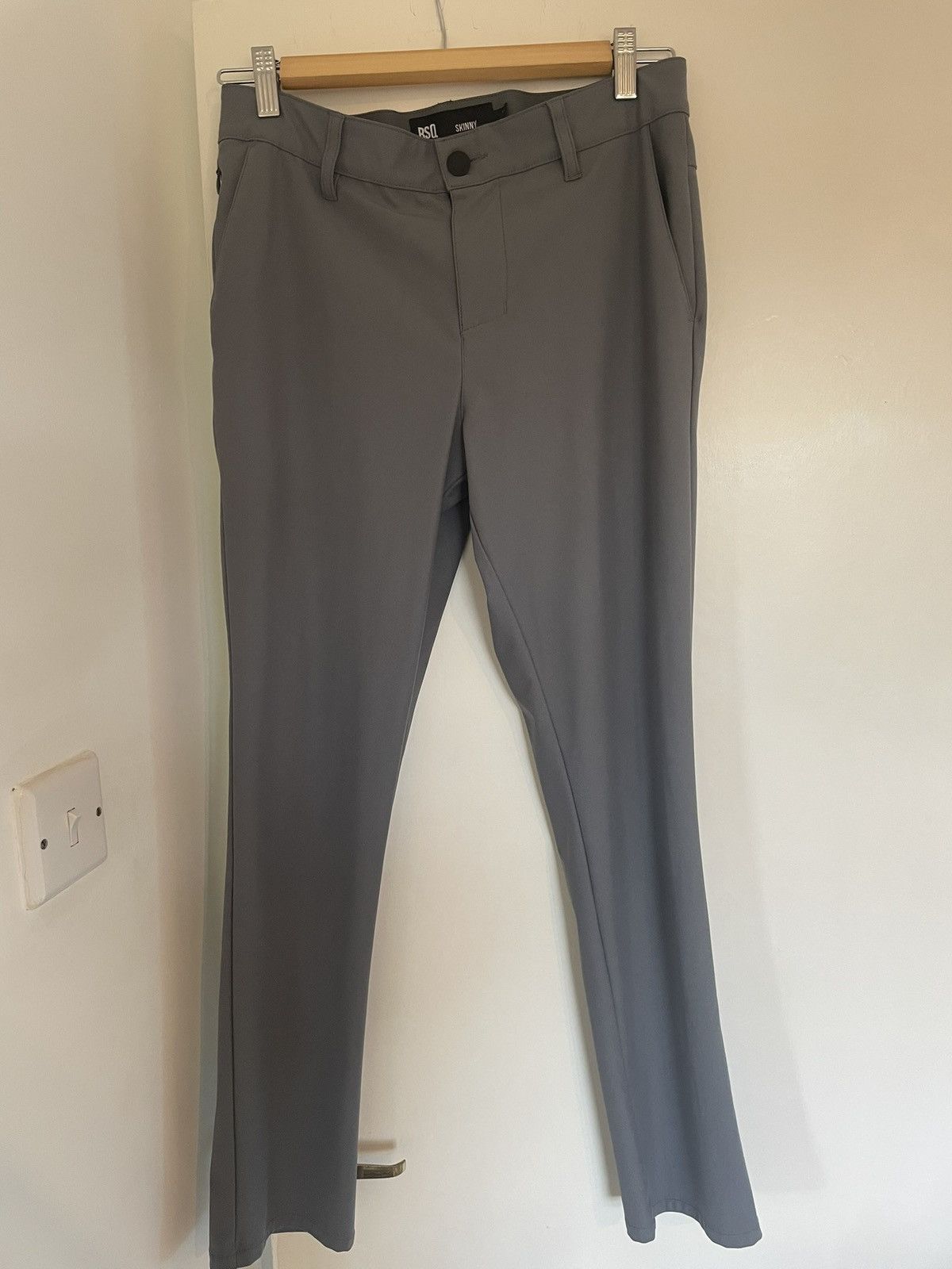 Rsq RSQ SkinnyJeans grey 28W 30L used great condition chino-ish Size US 28 / EU 44 - 1 Thumbnail