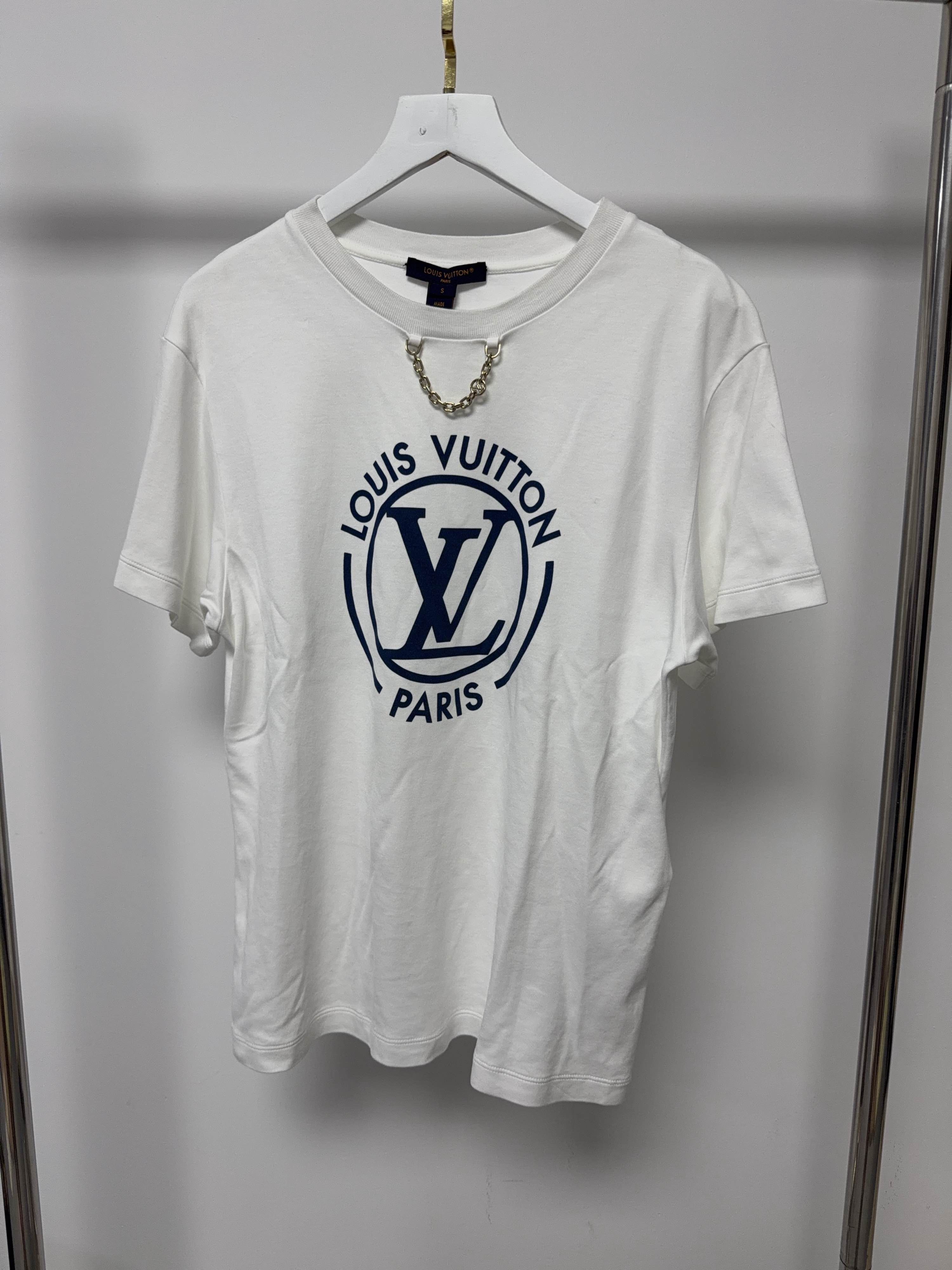 Louis Vuitton Louis Vuitton Logo Chain T-Shirt Size S Size S / US 4 / IT 40 - 1 Thumbnail