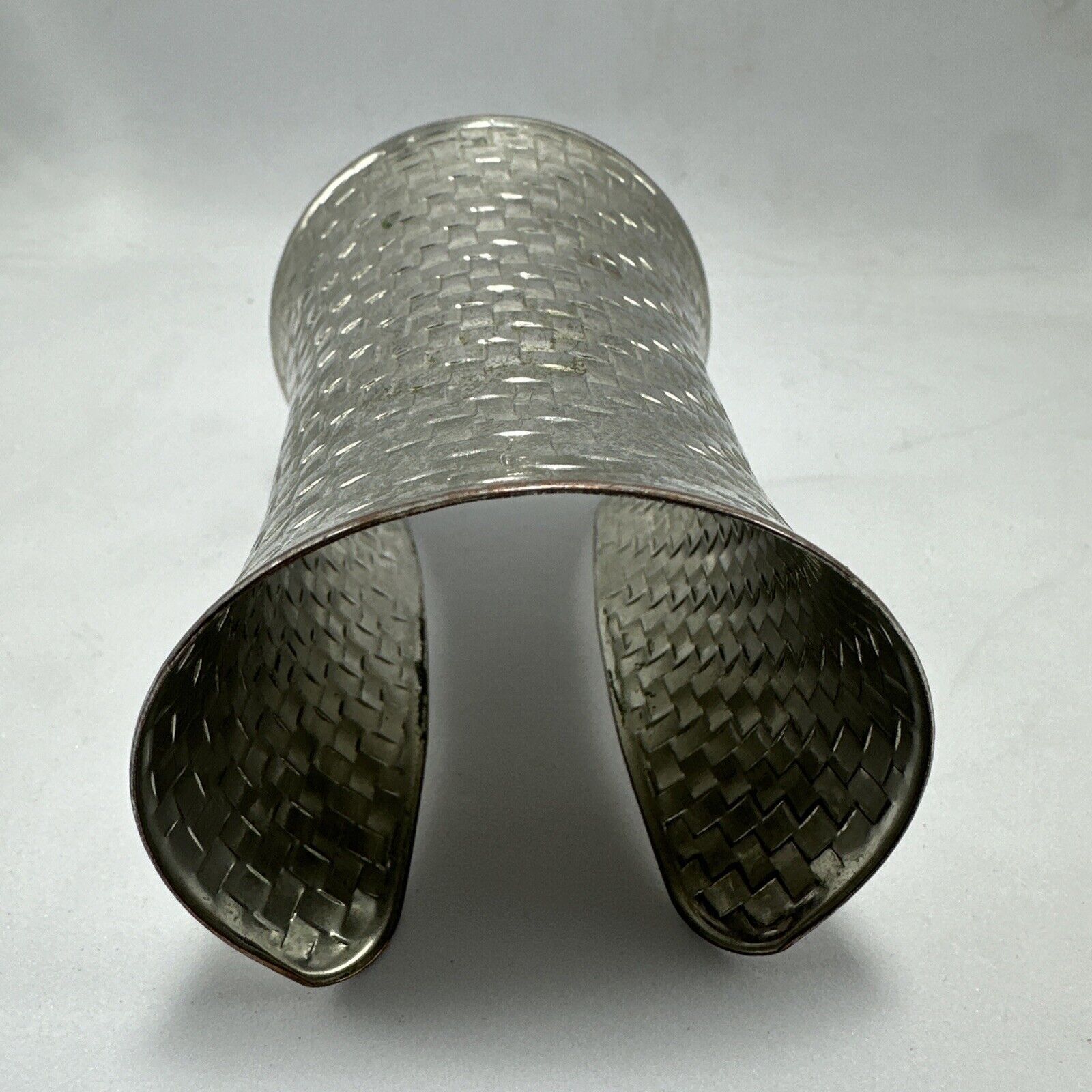 Other Fashion Basket Weave Bangle Cuff Adjustable Silver Tones Size ONE SIZE - 3 Thumbnail