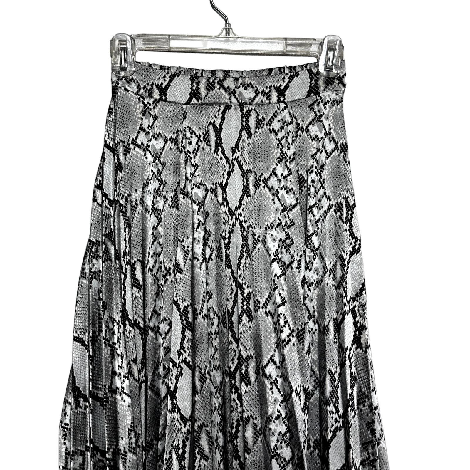 New Look New Look Midi Skirt Snakeskin Design Pleated Gray Black 2 Size 26" / US 2 / IT 38 - 3 Thumbnail