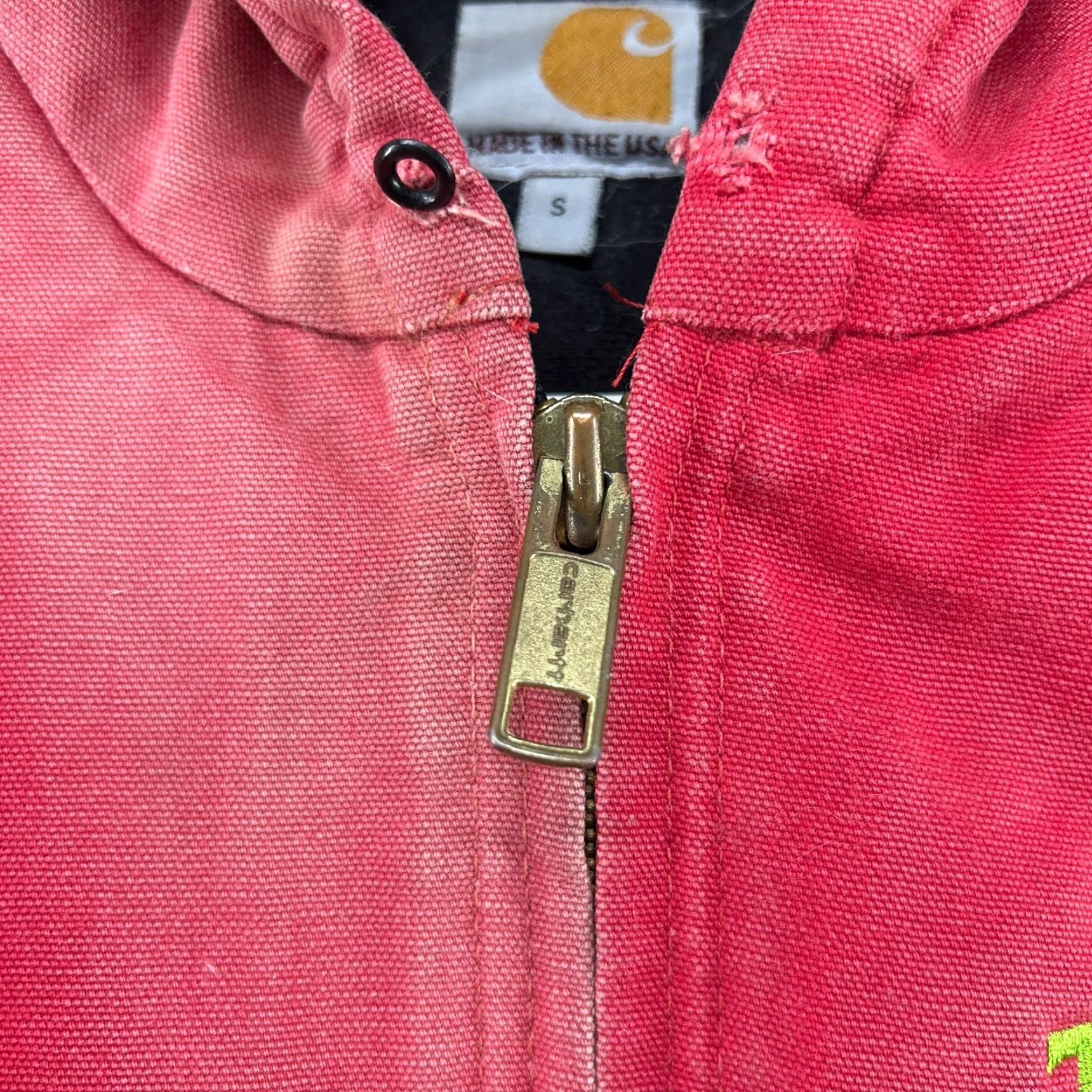Carhartt VINTAGE Carhartt Jacket Men Small Red Canvas Hooded Treetop Applesauce J130 J140 Size US S / EU 44-46 / 1 - 3 Thumbnail