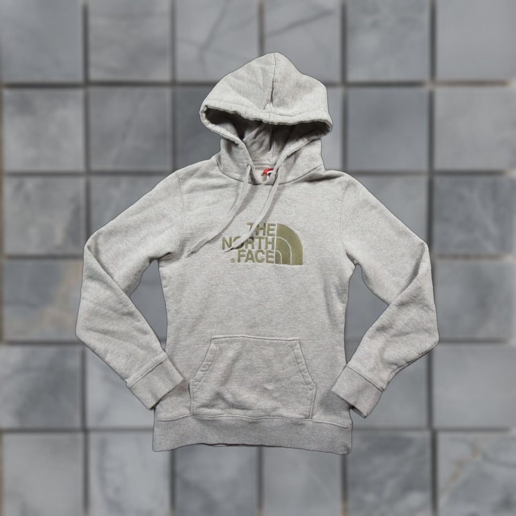 The North Face The North Face Sweatshirt Hoodie Womens Small Gray Pullover Sweater Ladies Outdoor Womens Size S / US 4 / IT 40 - 1 Thumbnail