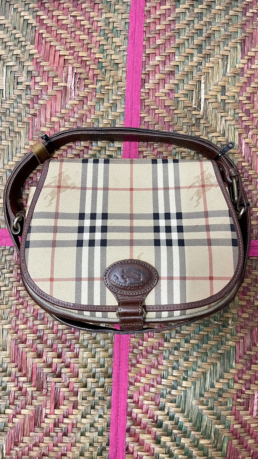 Vintage Burberry Vintage Original Sling Bag Size ONE SIZE - 1 Thumbnail