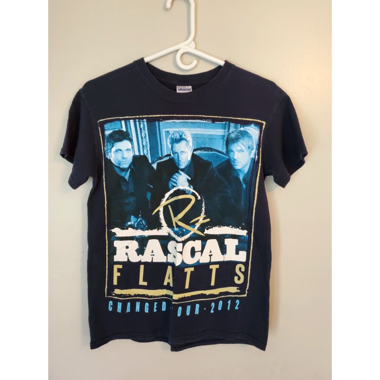 Gildan Rascal Flatts T-Shirt - Changed Tour 2013 - Small - Navy Blue - Gildan - Cotton - Short Sleeve - Crew Neck - Music - Men - T-Shirt - Solid - 2010-2019 Size US S / EU 44-46 / 1 - 2 Thumbnail