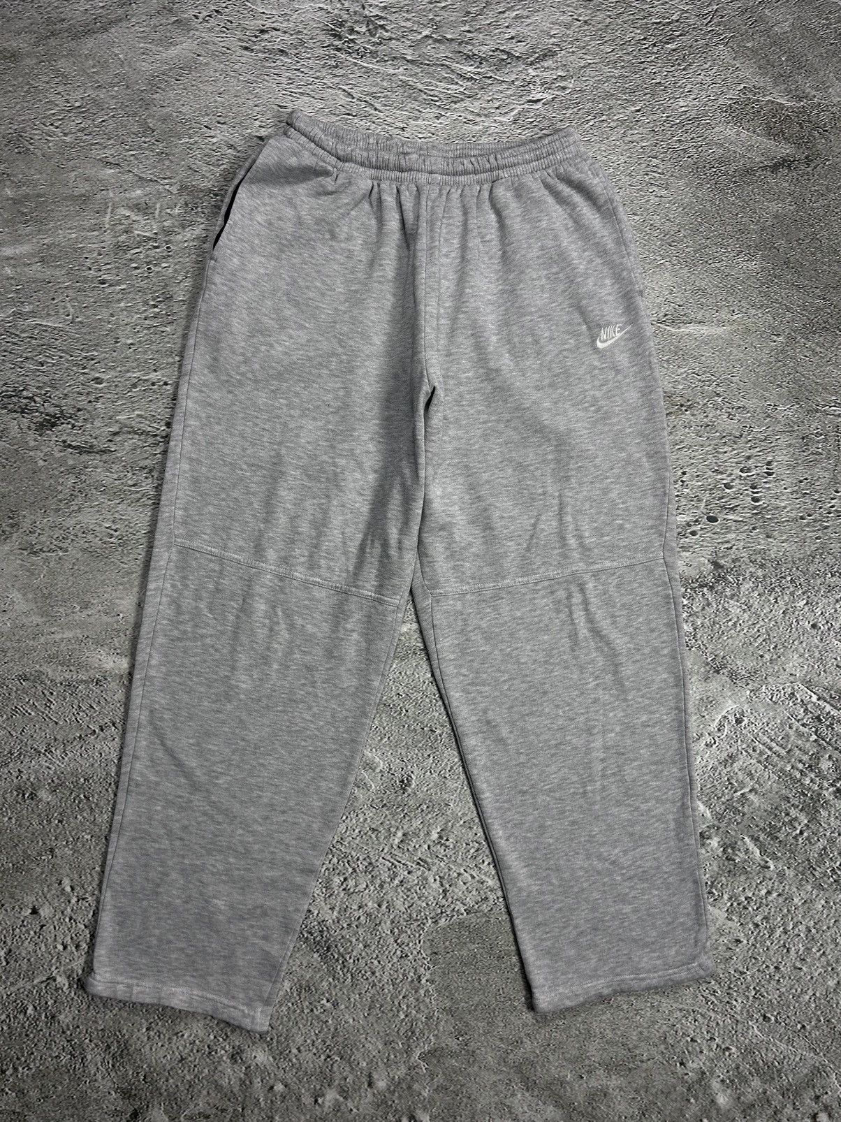 Nike × Vintage Nike vintage 90s sweatpants grey small swoosh Size US 32 / EU 48 - 1 Thumbnail
