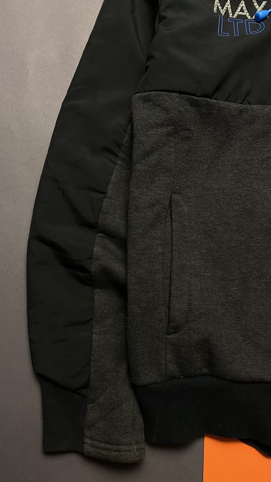 Vintage Vintage Nike air max LTD fleece hoodie Size US S / EU 44-46 / 1 - 6 Thumbnail