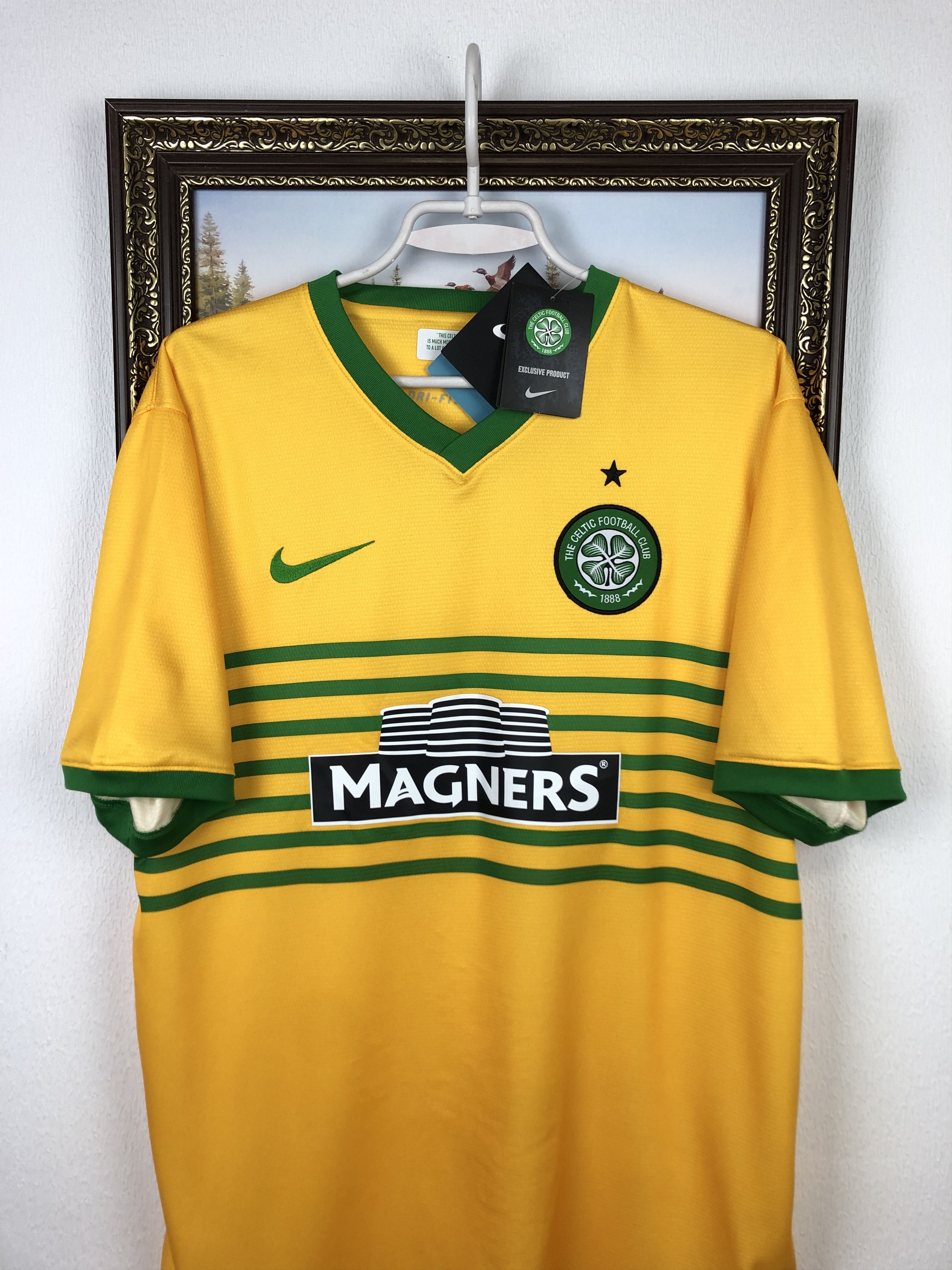 Nike Celtic football shirt 2013 Soccer Nike Jersey Trikot New Size US L / EU 52-54 / 3 - 2 Thumbnail