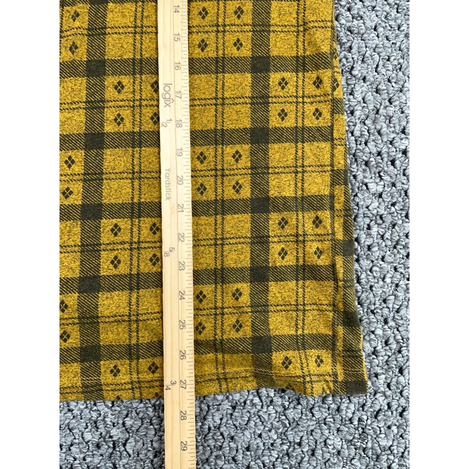 Vintage Knickerbocker T-Shirt Adult XL Dark Yellow Check Geometric Pattern Cotton Blend 90s Retro Mens Size US XL / EU 56 / 4 - 7 Thumbnail