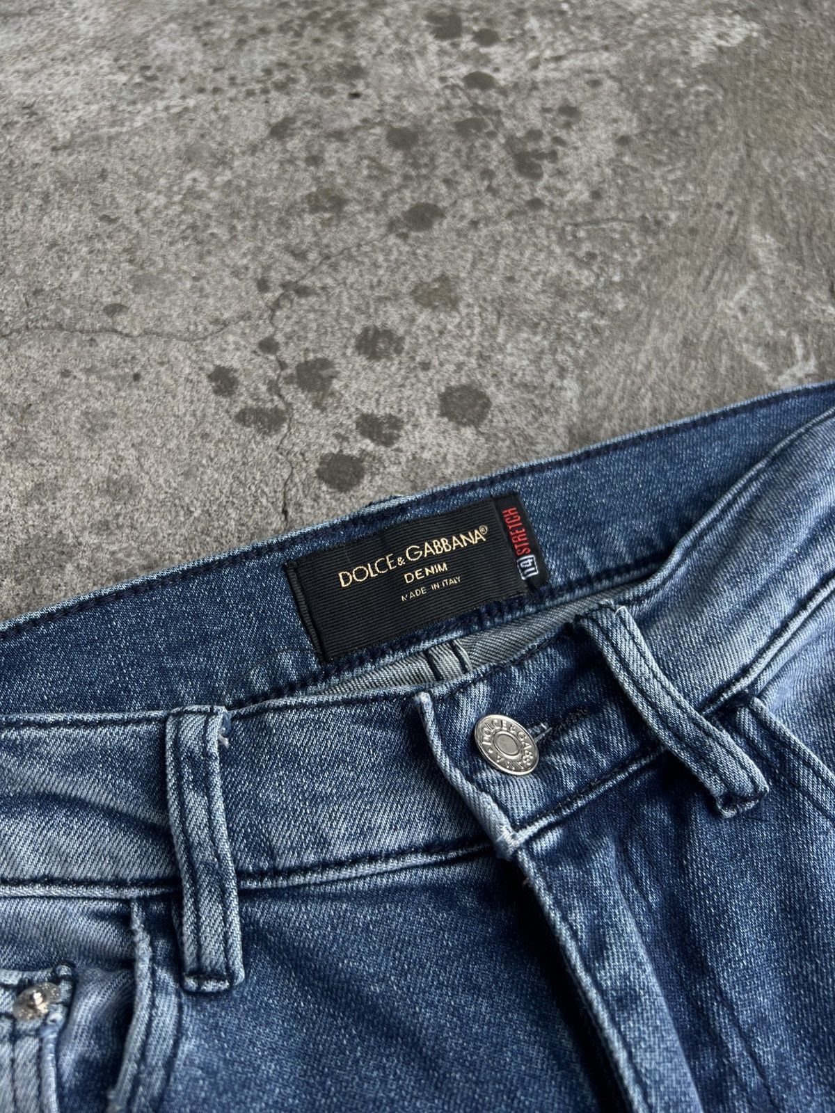 Dolce & Gabbana Crazy Vintage Dolce&Gabbana Big Metal Logo Distressed Jeans Size US 31 - 10 Thumbnail