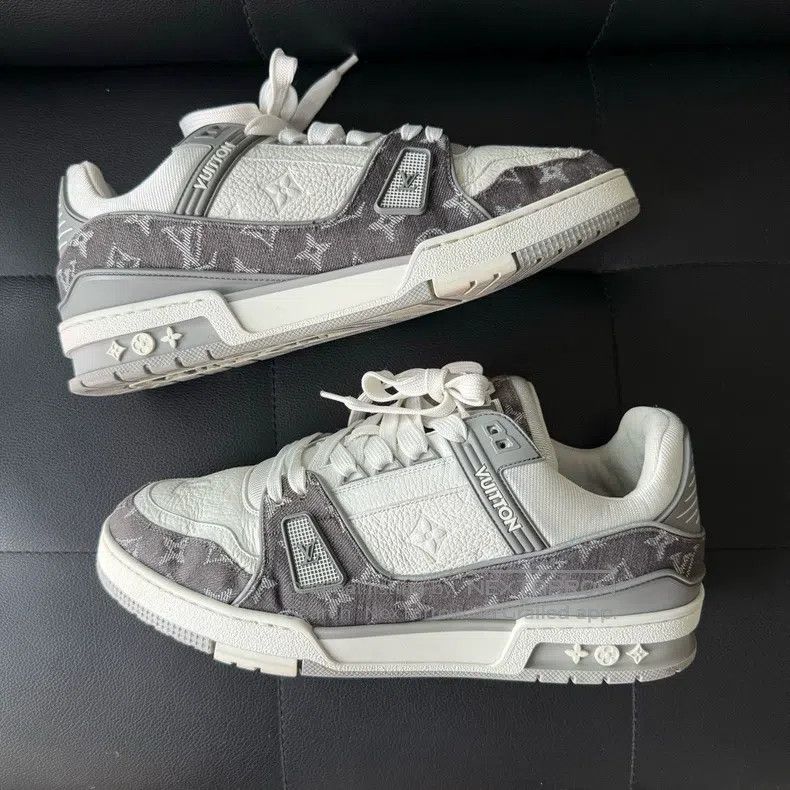 Louis Vuitton Louis Vuitton 24 new trianer gray and white denim low-top Size US 9 / EU 42 - 6 Thumbnail
