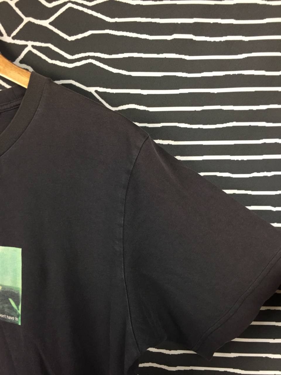 Uniqlo Uniqlo UT Sci-Fi Movie Collection The Matrix Tee Size L Size US L / EU 52-54 / 3 - 6 Thumbnail