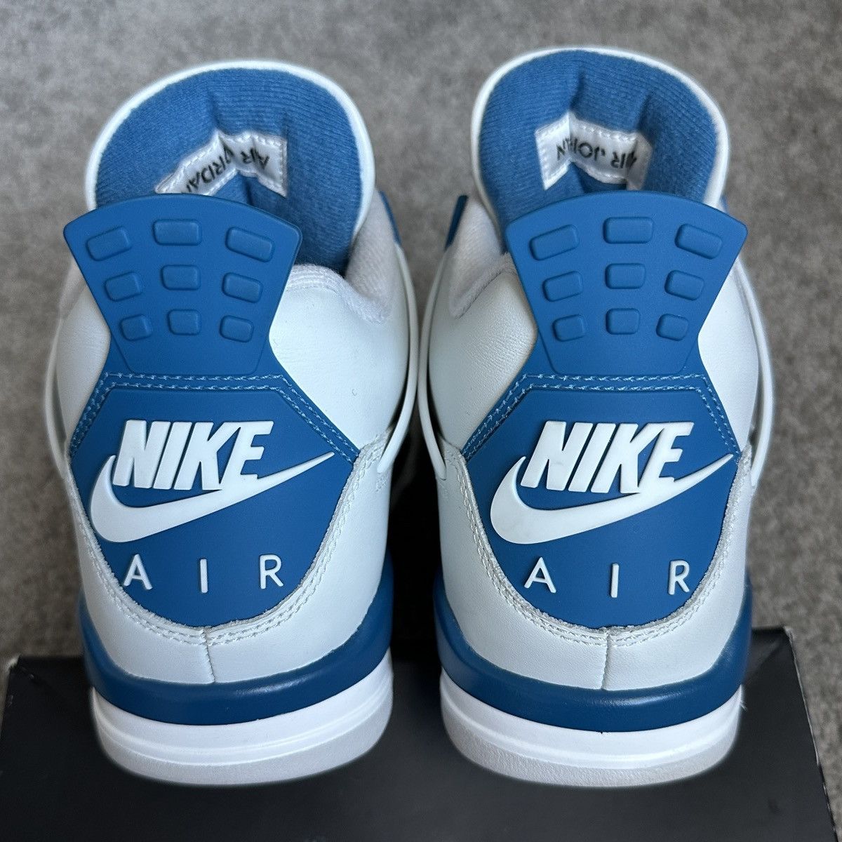 Jordan Brand × Nike Air Jordan Retro 4 Military Blue 2024 Release Size US 9 / EU 42 - 5 Thumbnail