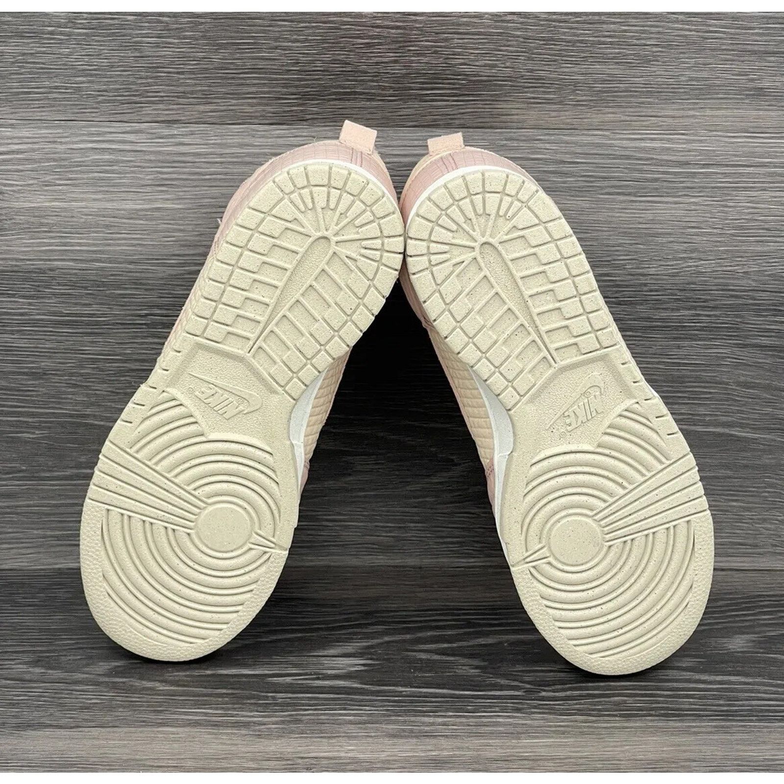 Nike WMNS Nike Dunk High "Toasty Pink" | Size 7W [new] DN9909-200 Size US 7 / IT 37 - 3 Thumbnail