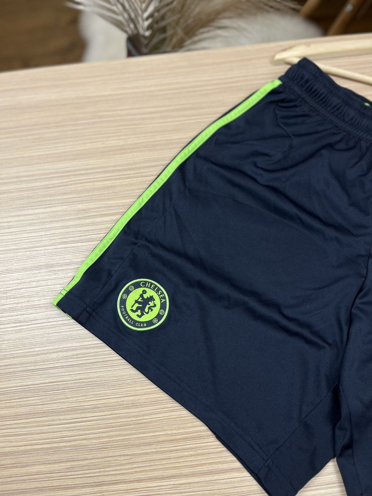 Vintage Vintage Adidas FC Chelsea 2007 Shorts L Size US 34 / EU 50 - 2 Thumbnail