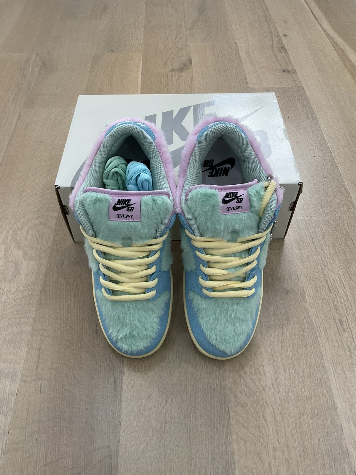 Nike Nike SB x Verdy Dunk Low Pro Visty FN6040-400 Size US 11 / EU 44 - 6 Thumbnail