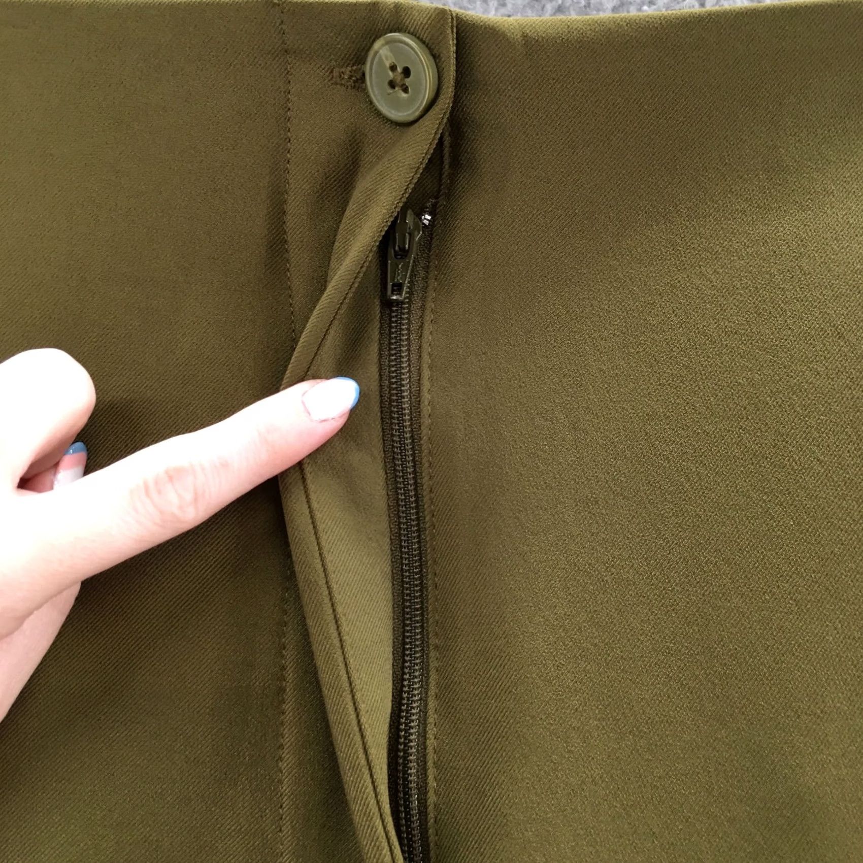 Worthington Worthington Straight Leg Ankle Pants Womens 24W Green Hi-Rise NEW Pants Womens 24W Green Hi-Rise NEW Size 42" / US 20 - 3 Thumbnail