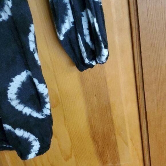 Michael Kors Michael Kors Tye Dyed Black & White Pullover Sz. S Blouse Tu Size S / US 4 / IT 40 - 3 Thumbnail