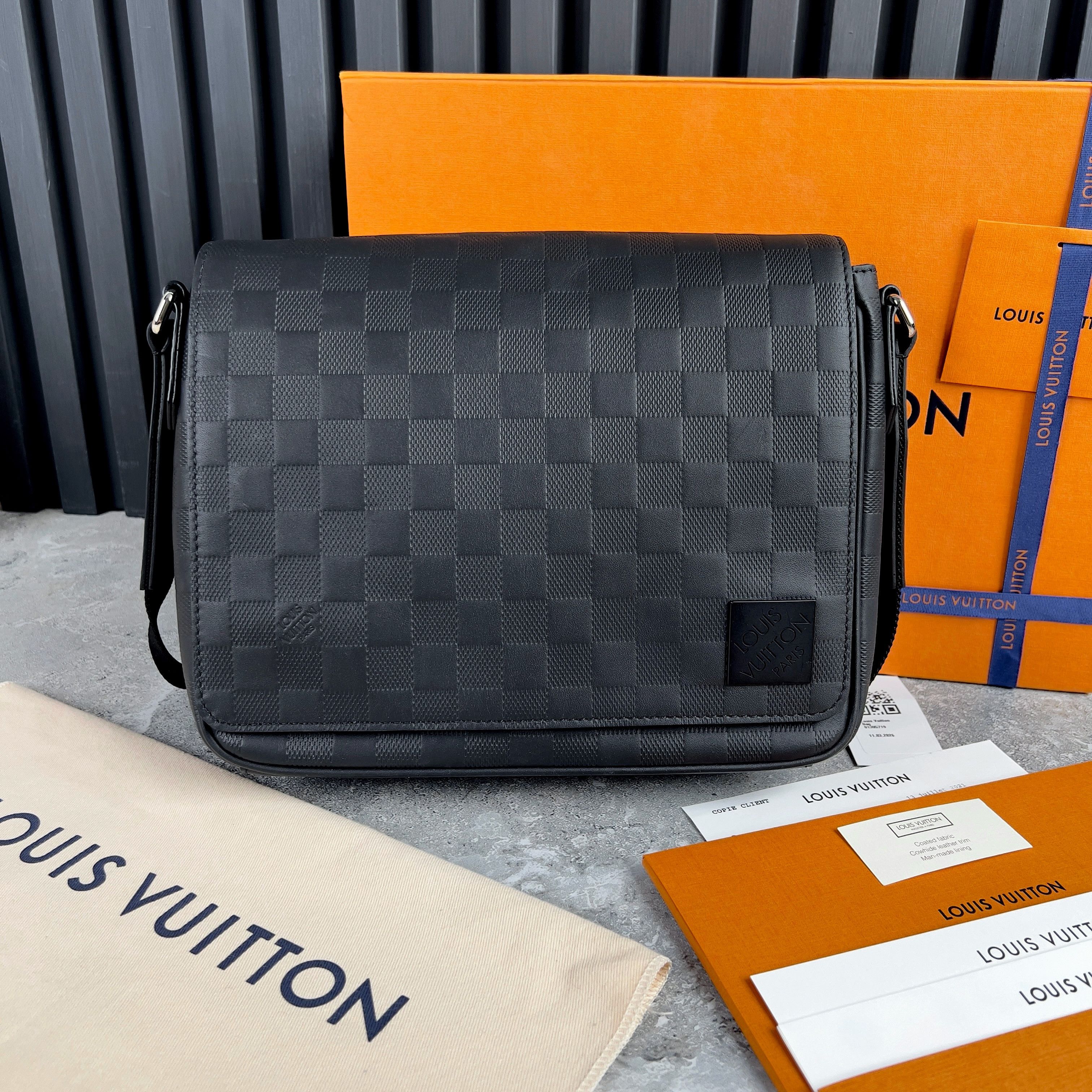 Louis Vuitton Damier Infini District PM Crossbody Messenger Bag Leather Size ONE SIZE - 1 Thumbnail
