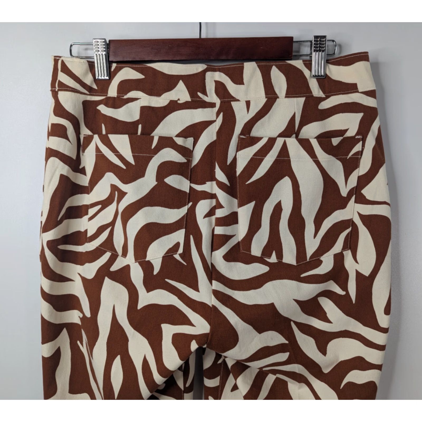 Spanx Spanx On the Go Zebra Stripe Printed Polished Ankle Slim Straight Pants Size M Size 32" / US 10 / IT 46 - 5 Thumbnail