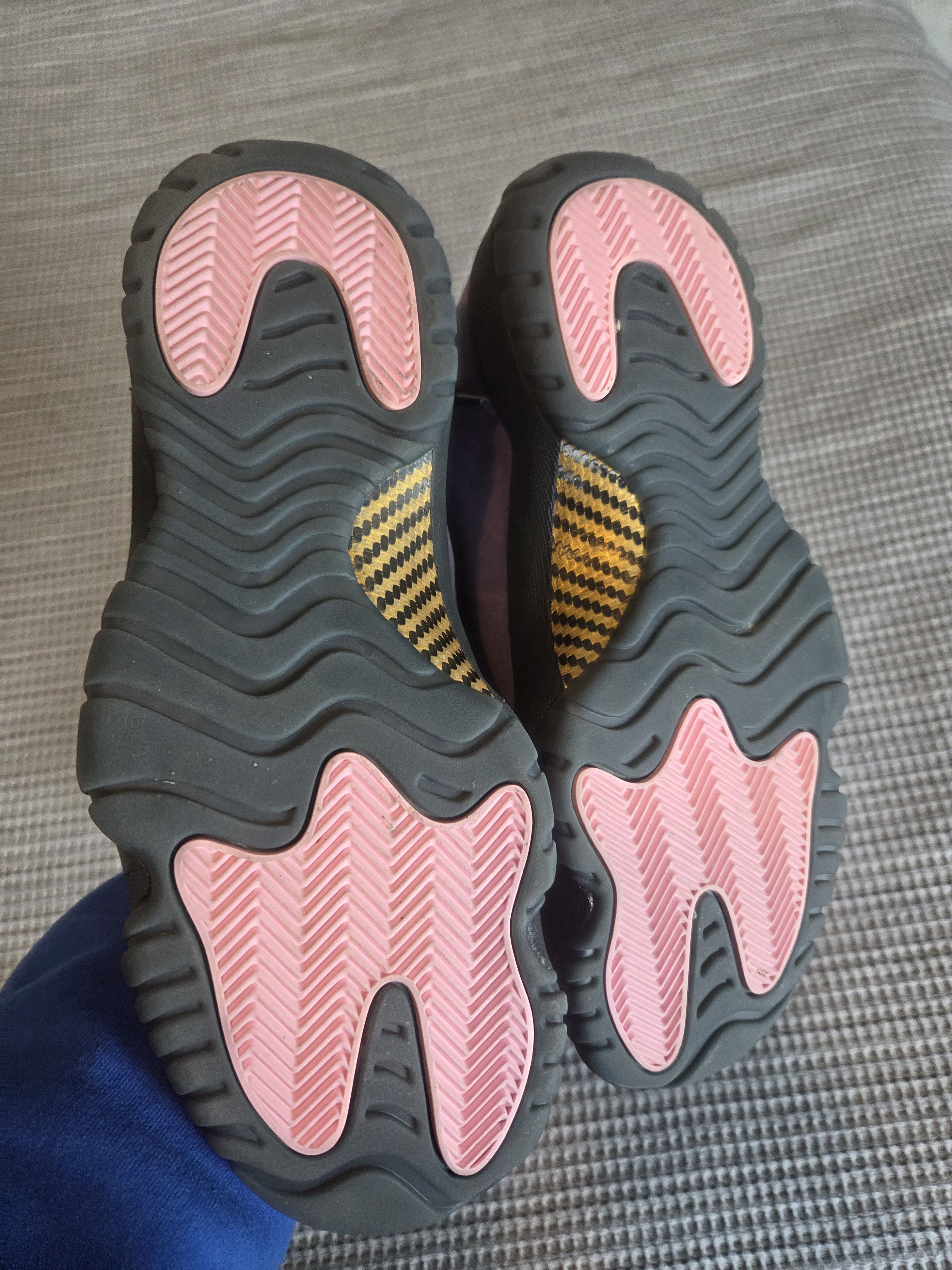 Jordan Brand Jordan 11 mojave (canyon purple) Size US 8.5 / EU 41-42 - 4 Thumbnail