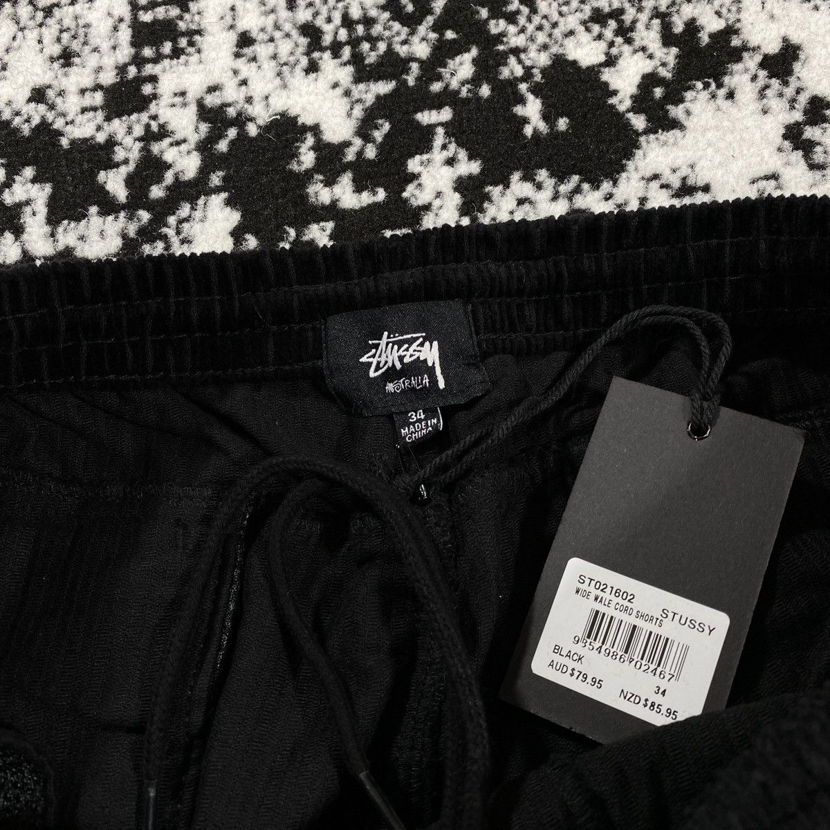 Stussy STUSSY CORDUROY SHORTS ALL BLACK 34 Size US 34 / EU 50 - 7 Thumbnail