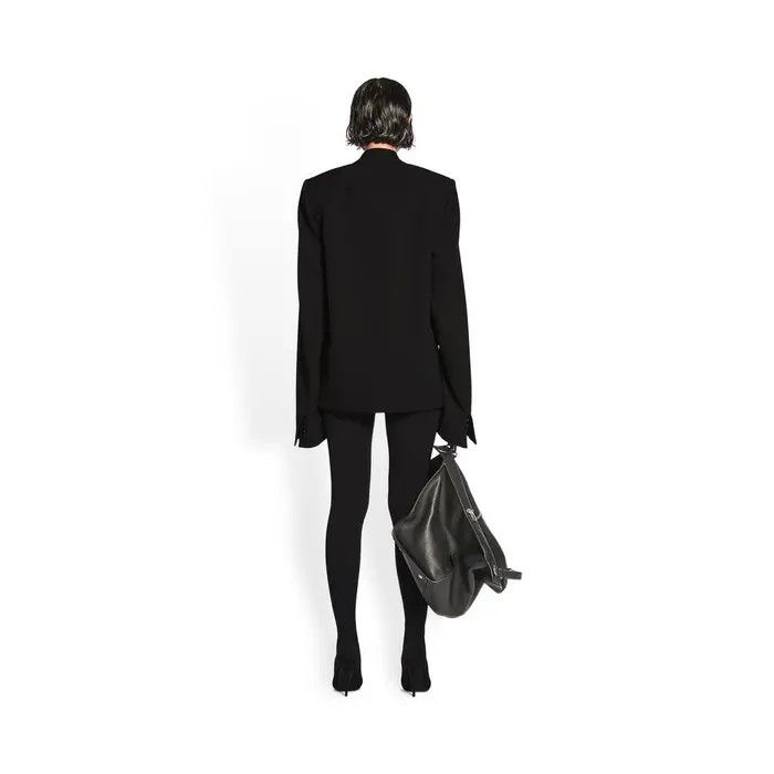 o1srvl11e1225 Fitted Jacket in Black