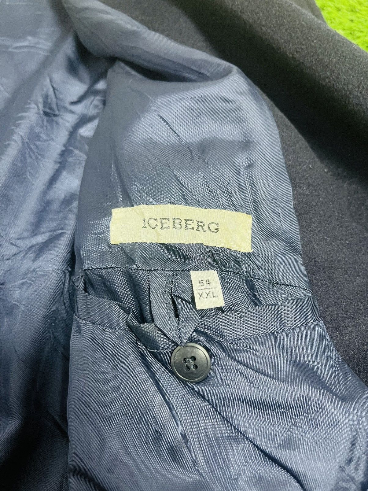 Cartoon Network × Iceberg Iceberg X Tom & Jerry Double Breasted Jacket (21) Size US XL / EU 56 / 4 - 9 Thumbnail