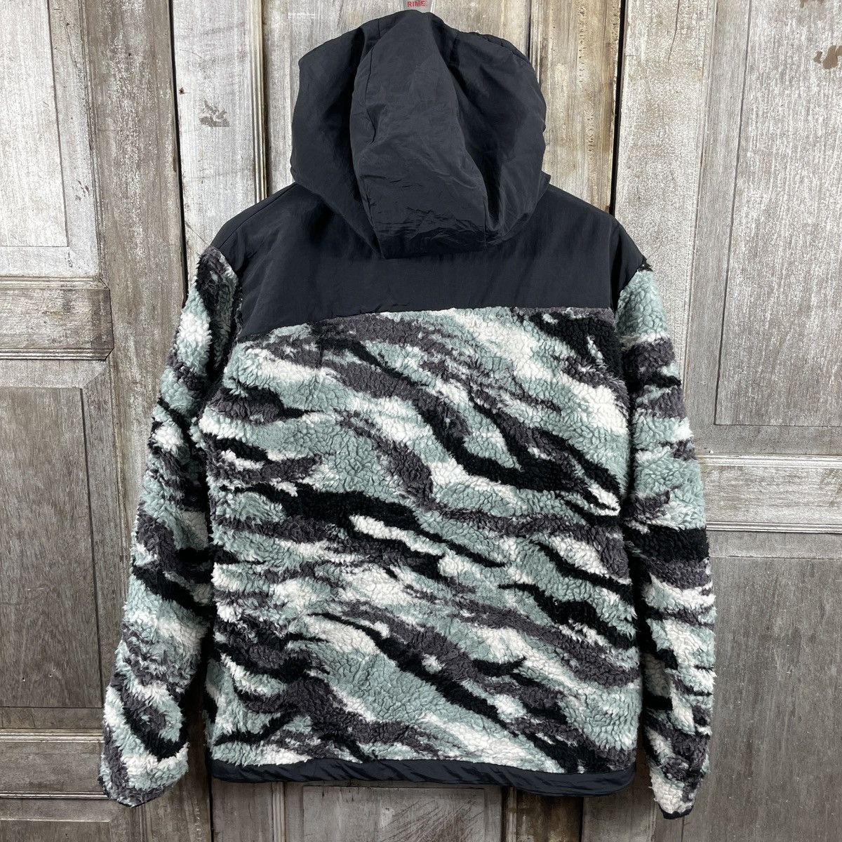 Japanese Brand × Vintage Vintage Find Out Fleece Camo Jacket Size US L / EU 52-54 / 3 - 2 Thumbnail