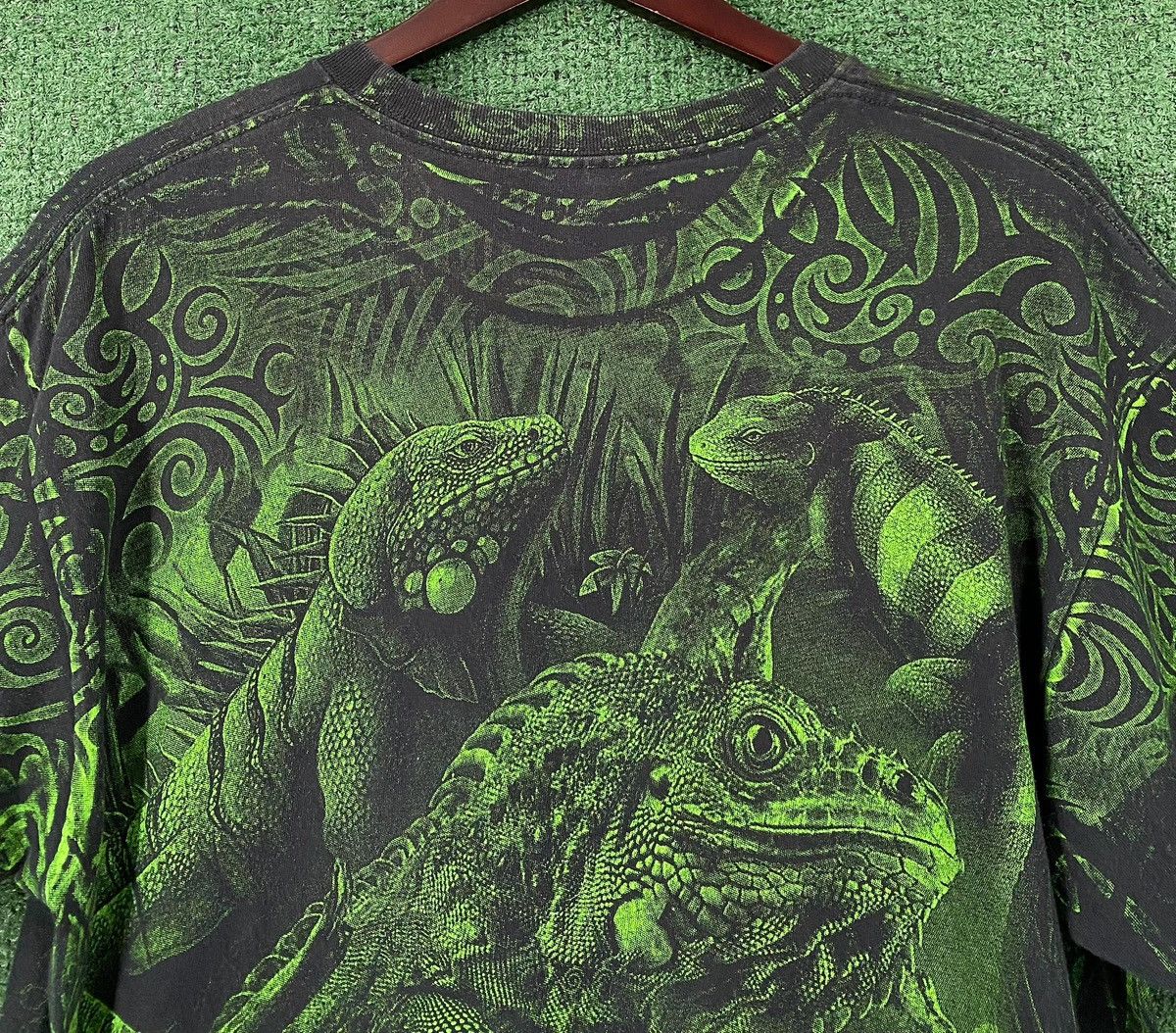 Vintage 90’s Iguana All Over Print Mexico Reptile T-shirt Mens XL Size US XL / EU 56 / 4 - 7 Thumbnail