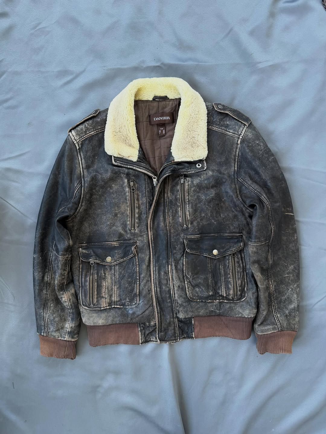 Danier Vintage Danier Aviator Bomber Leather Jacket Brown (M) Size US L / EU 52-54 / 3 - 13 Thumbnail