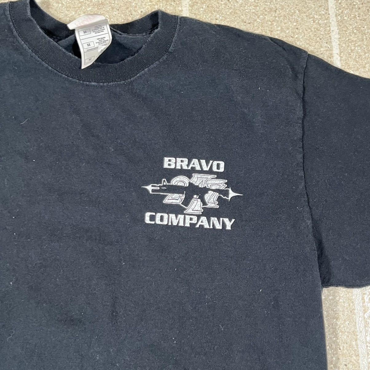 Fruit Of The Loom Y2K Bravo Company War Dawgs Military Army Tshirt Sz M Size US M / EU 48-50 / 2 - 4 Thumbnail