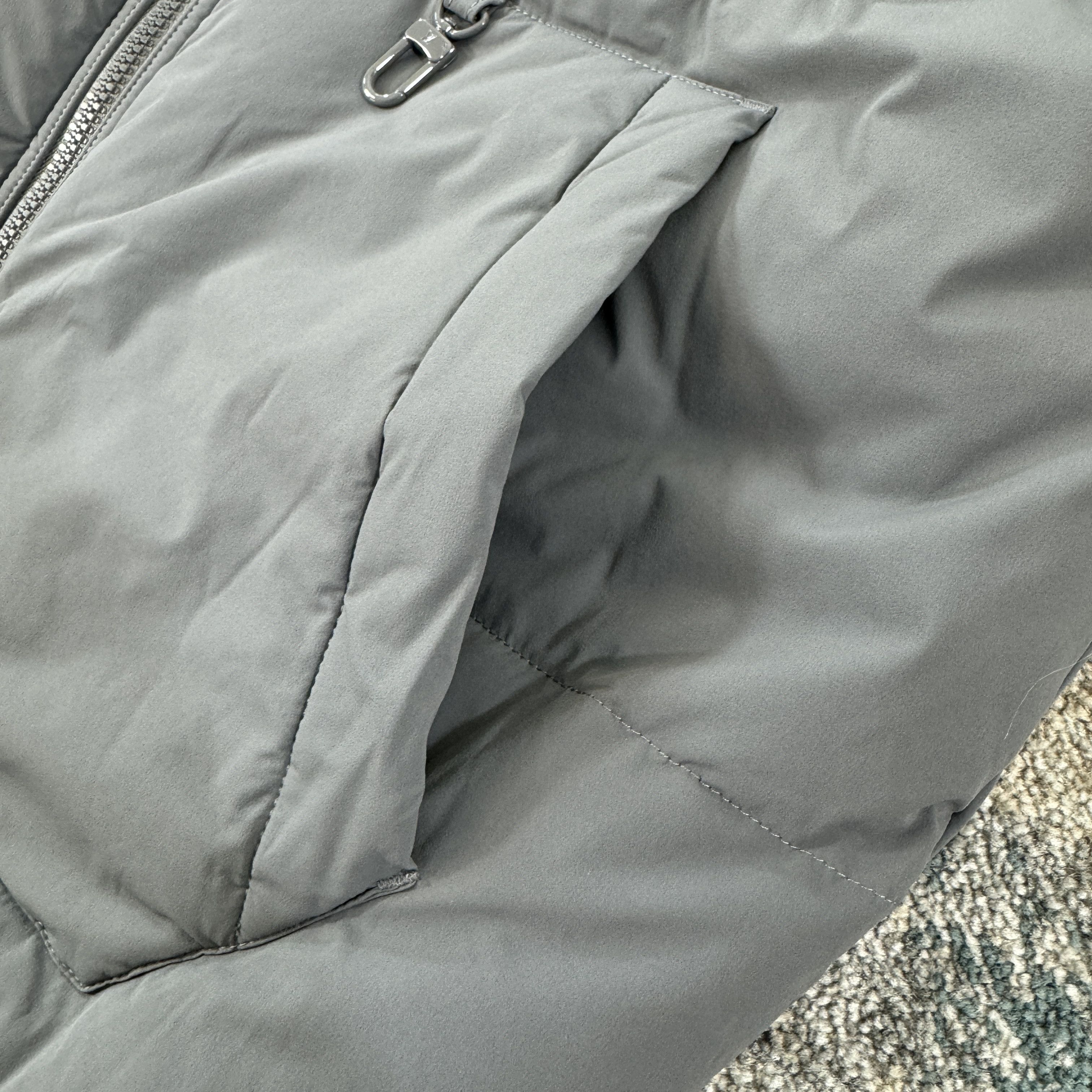 Louis Vuitton Louis Vuitton 1A8WZB Reversible Monogram Jacket RRP £2250 Size US M / EU 48-50 / 2 - 6 Thumbnail