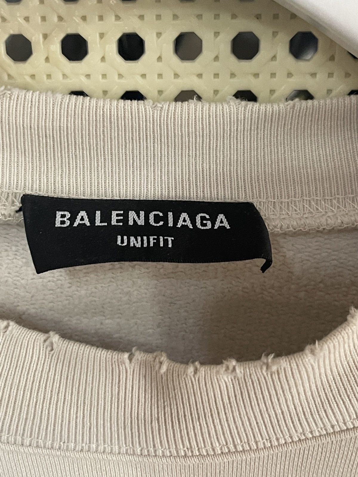 Balenciaga Balenciaga Unity Logo Sweatshirt Size US S / EU 44-46 / 1 - 2 Thumbnail